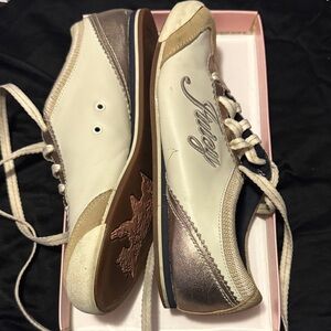 Juicy Couture Women's White and Gold Sneakers